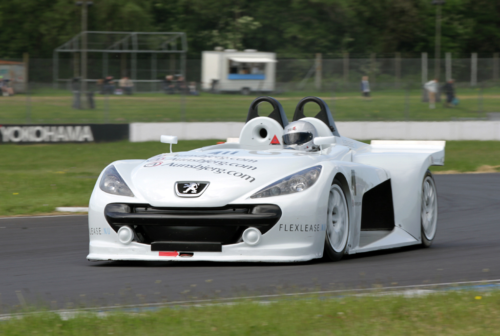 Det er kun 14 dage siden Morten Duus kørte på Jyllandsringen i en baghjulstrækker
(Foto: Motorsporten.dk)